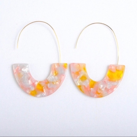 Kendra Earrings - Picture 2 of 3